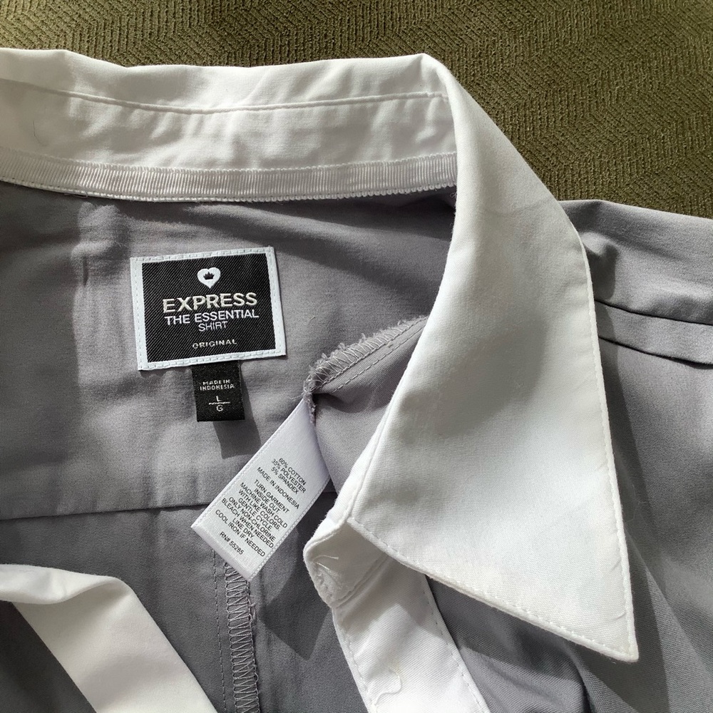 Express Essential Shirt NWOT - Picture 2 of 2